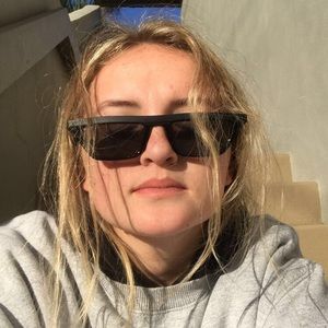 Meet your Posher, Emma